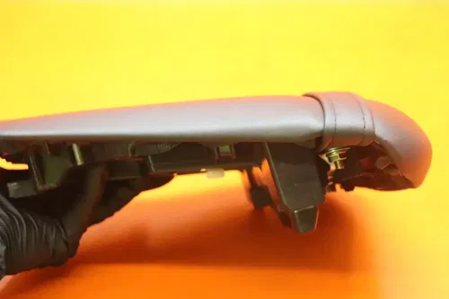 2007-2008 YAMAHA YZF R1 OEM REAR BACK PASSENGER TANDEM SEAT PAD SADDLE PILLION