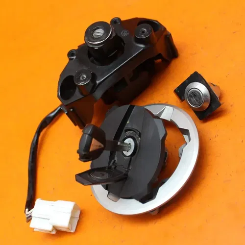 2020-2022 KAWASAKI NINJA 650 OEM IGNITION LOCK KEY SET W/ GAS CAP AND SEAT LOCK