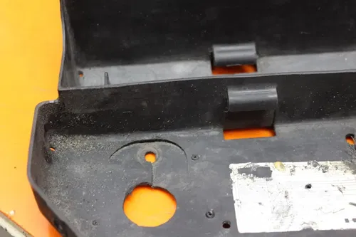 2004 2005 KAWASAKI NINJA ZX10R OEM REAR BACK TAIL UNDERTAIL BATTERY TRAY PLASTIC
