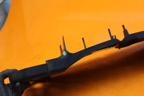 2004 2005 KAWASAKI NINJA ZX10R OEM REAR BACK TAIL UNDERTAIL BATTERY TRAY PLASTIC