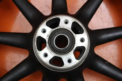2005 HARLEY-DAVIDSON ELECTRA GLIDE FLHTI OEM STRAIGHT FRONT WHEEL RIM W TIRE