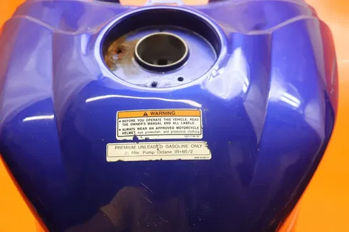 05-06 YAMAHA YZF R1 OEM GAS TANK FUEL CELL PETROL RESERVOIR