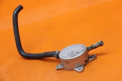 2005-2006 KAWASAKI NINJA ZX6R OEM ENGINE MOTOR OIL COOLER