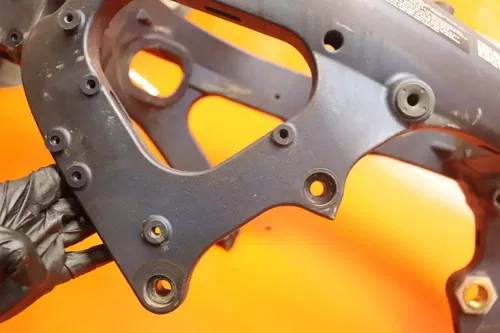 2009-2011 SUZUKI GSXR 1000 OEM STRAIGHT FRAME CHASSIS RACE/STUNT ONLY