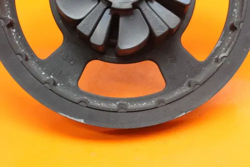 2010 Harley-Davidson Street Glide FLHX OEM REAR BACK SPROCKET BEARING ASSEMBLY