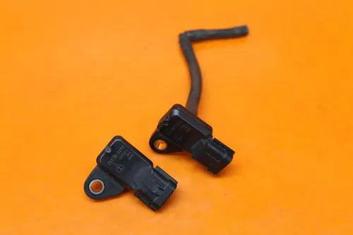 03-08 KAWASAKI VULCAN 1600 OEM MAP MASS AIR FLOW PRESSURE SENSOR SET