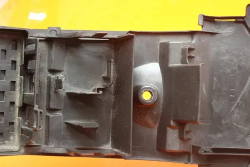 11-21 SUZUKI GSXR 600 750 OEM REAR BACK TAIL UNDERTAIL BATTERY TRAY PLASTIC