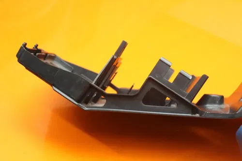 11-21 SUZUKI GSXR 600 750 OEM REAR BACK TAIL UNDERTAIL BATTERY TRAY PLASTIC