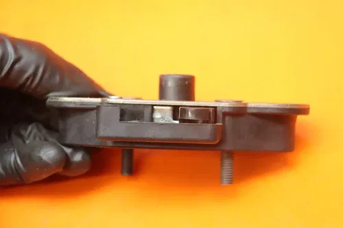 2003-2007 SUZUKI SV1000S OEM REAR PASSENGER SEAT LATCH LOCK ASSEMBLY
