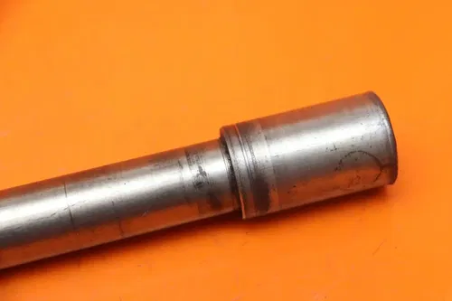 06-09 SUZUKI GSXR 600 750 OEM STRAIGHT FRONT WHEEL RIM AXLE PIVOT BOLT