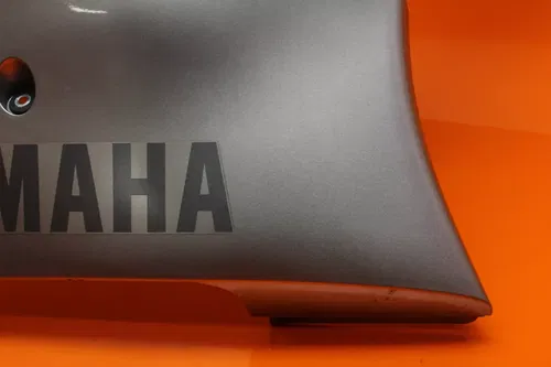 2008-2010 YAMAHA YZF R6 R6R OEM RIGHT LOWER BOTTOM BELLY SIDE FAIRING COWL