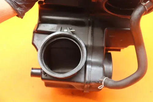2014-2019 SUZUKI BOULEVARD M109R BOSS OEM AIRBOX AIR INTAKE FILTER BOX