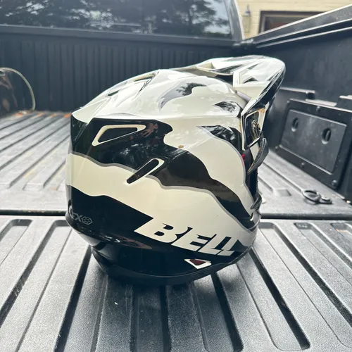 Bell Moto-9S Flex Helmet 