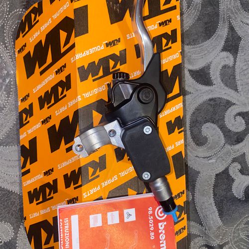 Hydraulic Clutch Master Cylinder 