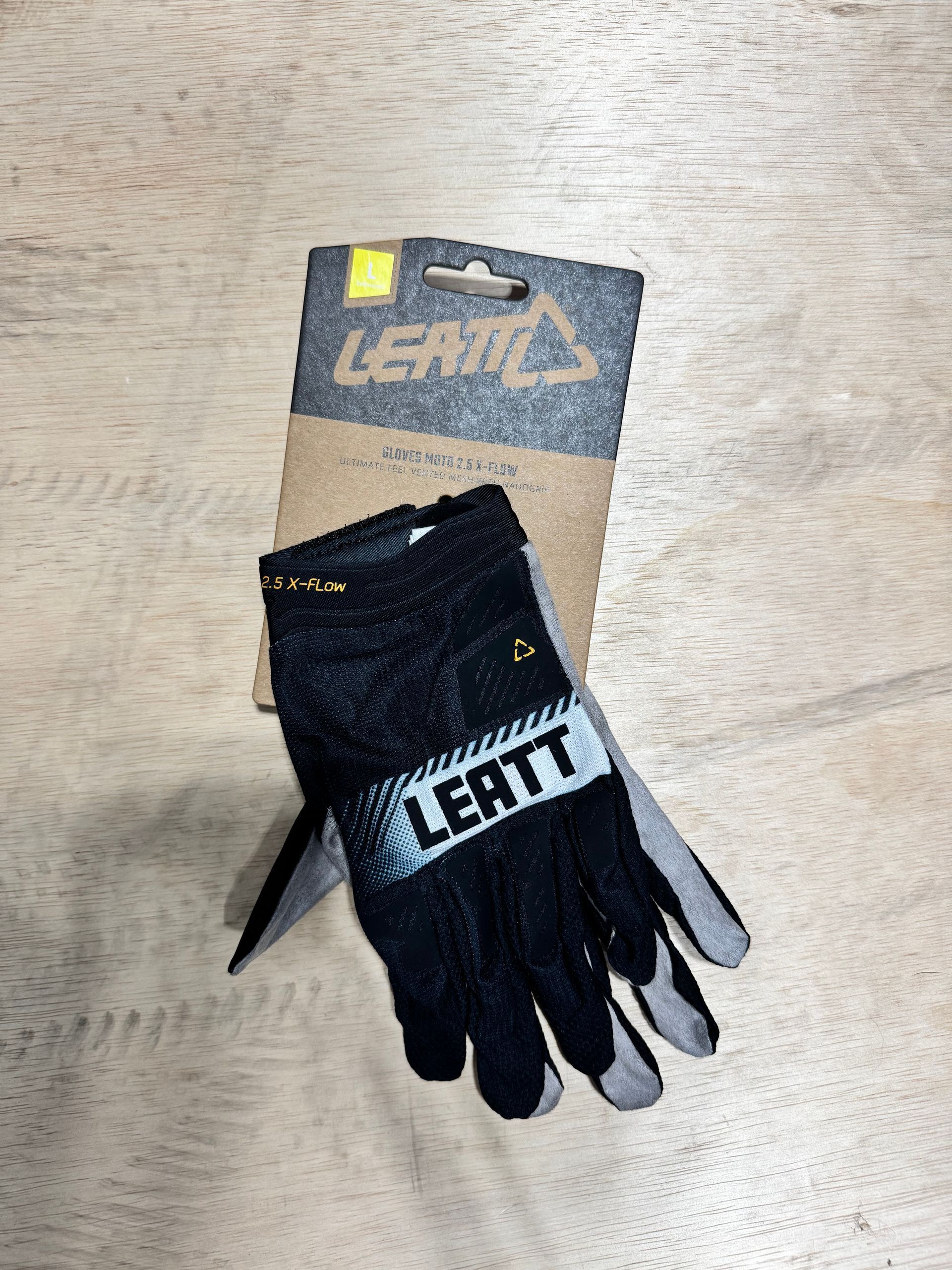 Leatt 2.5 X-flow Gloves