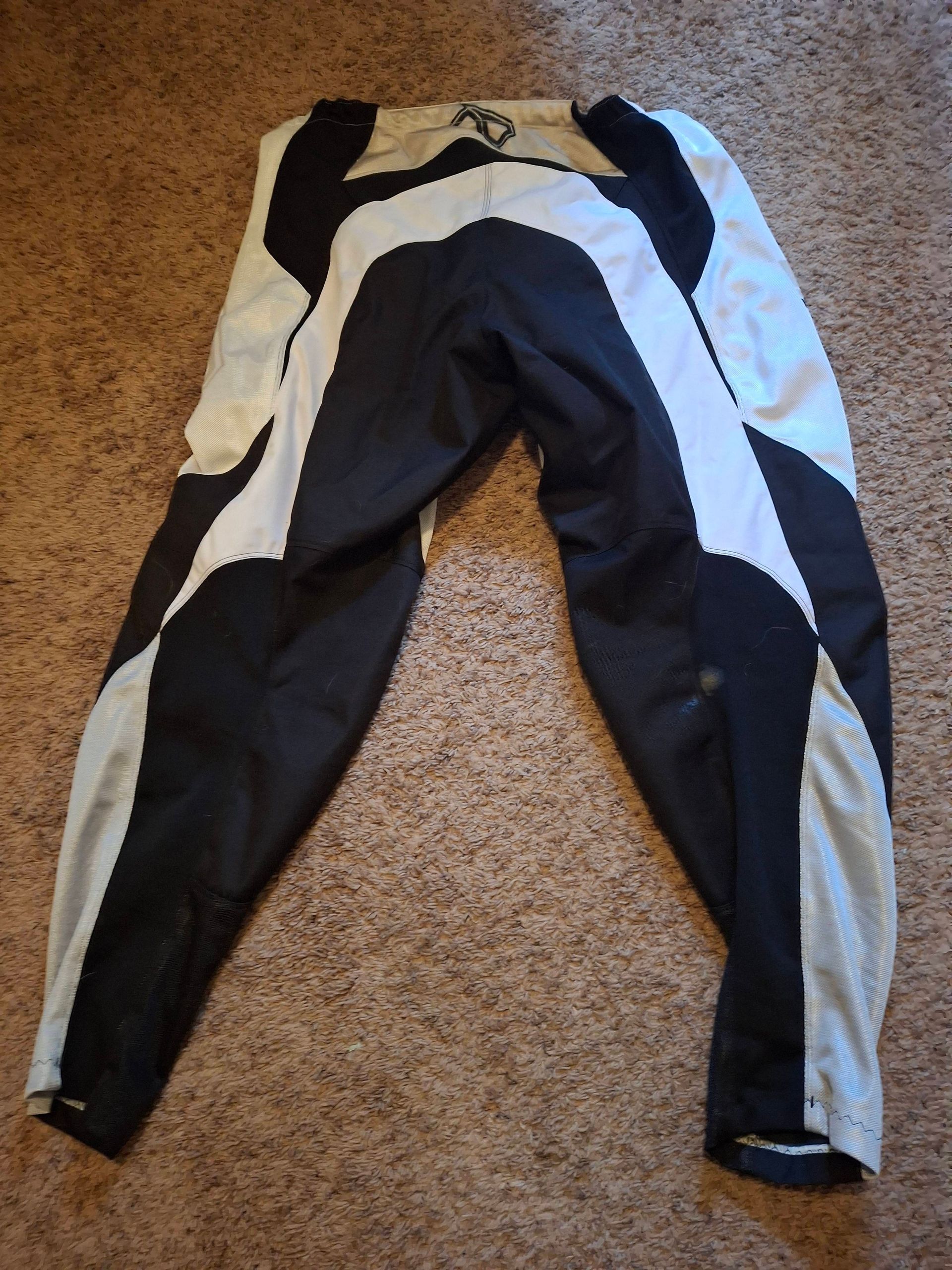 MSR Axis Air Pant Size 50 White/black
