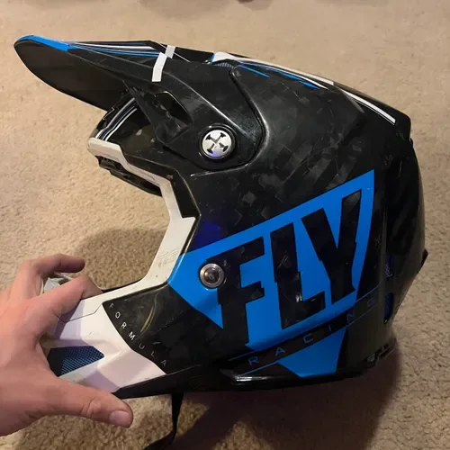 fly formula helmet 
