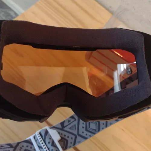 Leatt Velocity 6.5 Goggles With 4 Lenses
