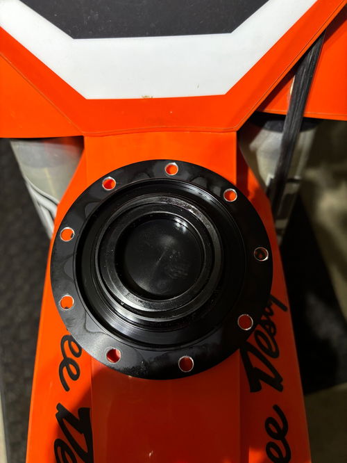 Hunt Racing Products Dry Break Twist Cap