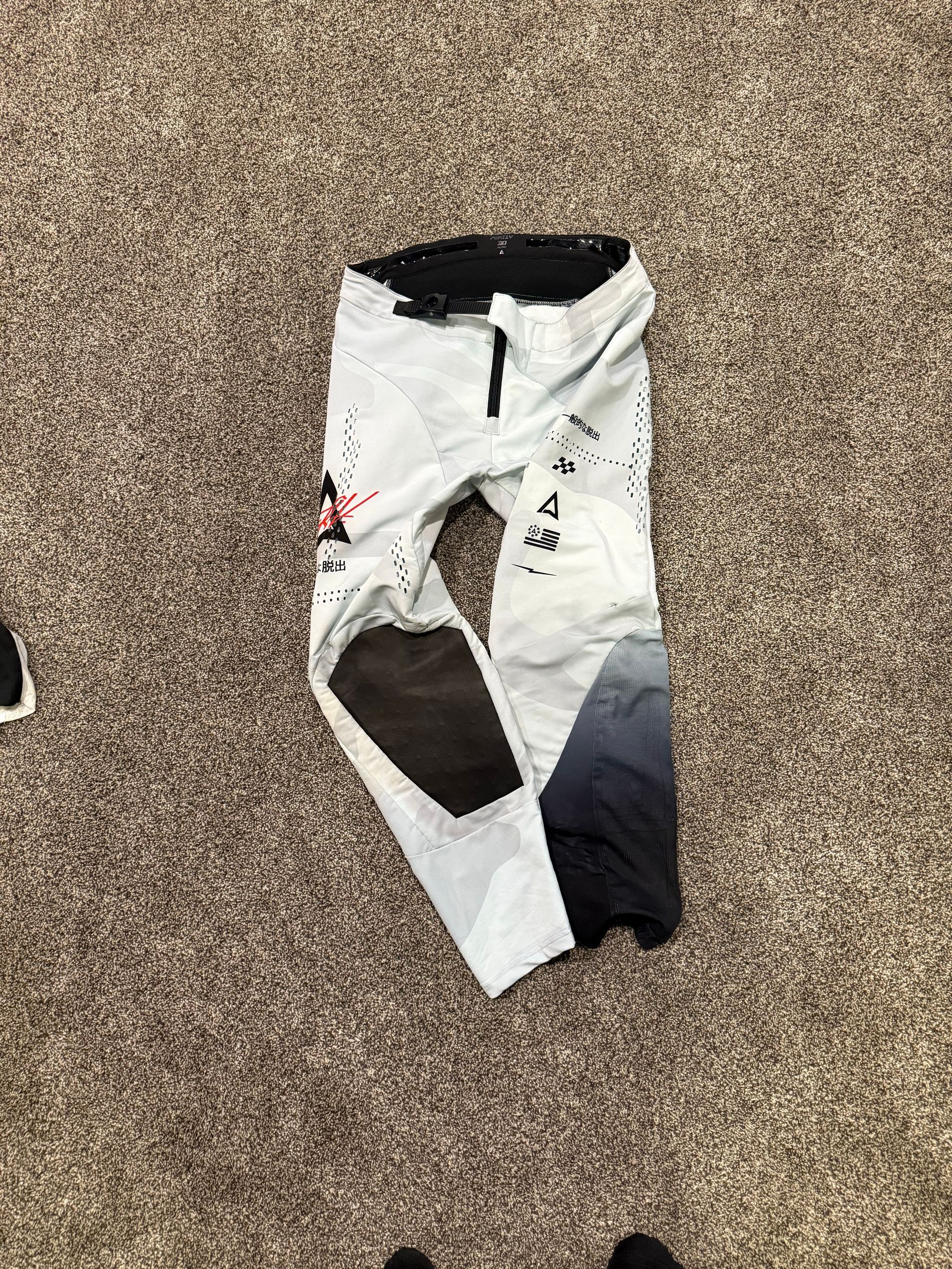 Aektiv Riding Pants