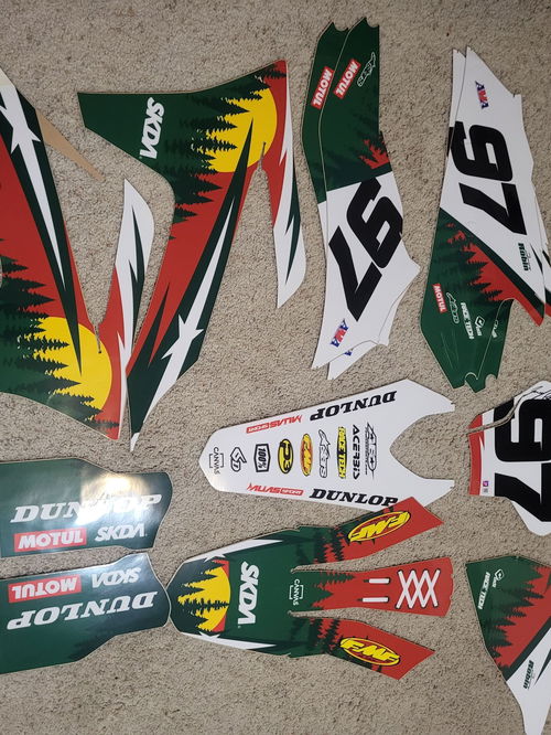 Jerry Robin Signed graphics kit