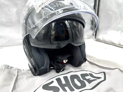 Shoei J-Cruise II Helmet - Gloss Black - Small  (0132-0105-04)