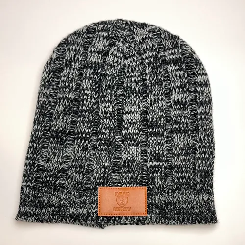 KNIT BEANIE WITH LEATHER DEBOSSED R2R TAG
