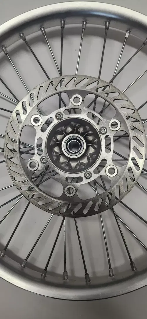 2003 - 2004 Kawasaki KX250 OEM DID Front Wheel Assembly 21"x1.60" 41090-1152