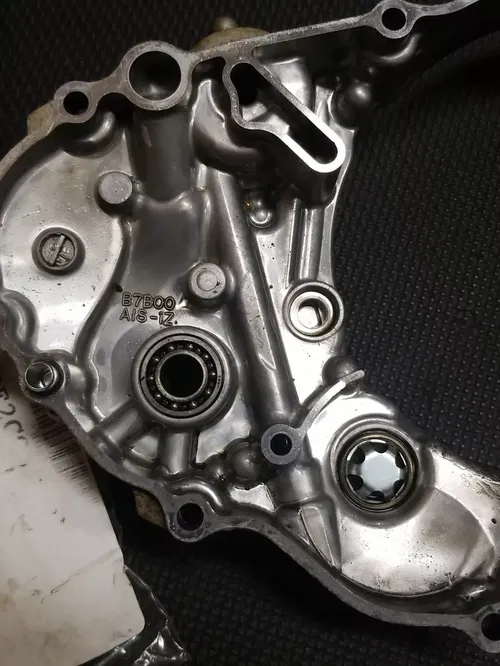 B7B-15431-00-00 Yamaha OEM Inner Clutch Engine Cover Crankcase YZ250 F FX 19-23