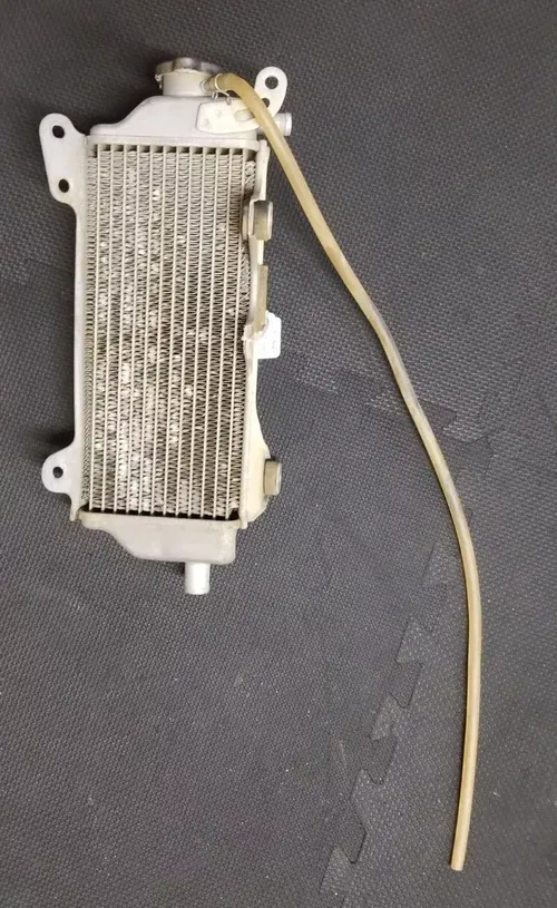 Yamaha YZ 250F 19-23 YZ 450F 18-22 Right Radiator OEM BR9-12461-00-00 (9E)