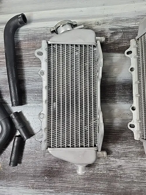 2003 2004 Kawasaki KX250 Left Right Radiators KX125 KX 125 250 Cooling FIll Side