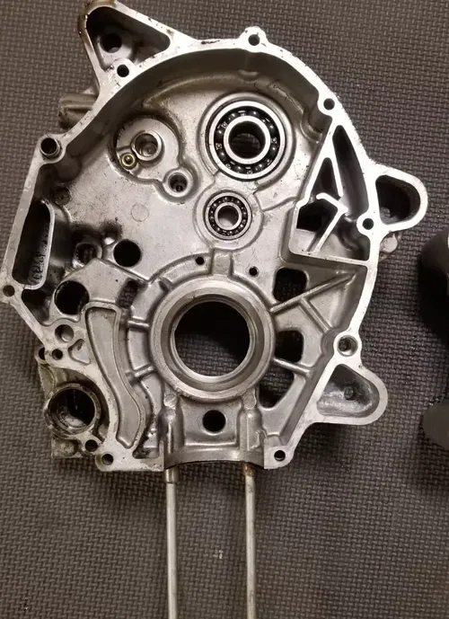 2006 2007 Yamaha TTR50 Crankcase Engine Cases Left Right 1P6-E5100-00-00