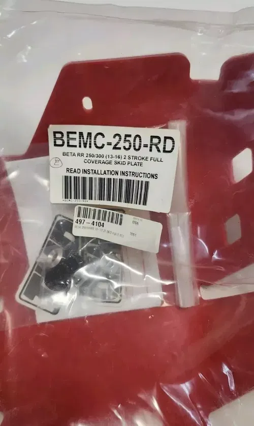TM Designworks Plastic Skid Plate RED BETA (13-17) RR 250 / 300 Enduro BEMC-250