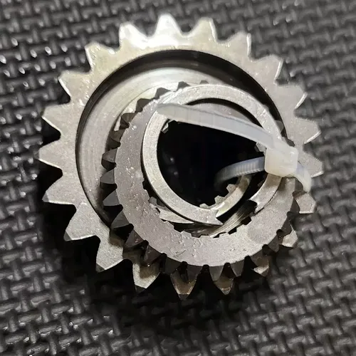 2002 - 2004 Kawasaki KX250 Primary Gear Spur Gears Crankshaft 13097-1429 (6D)