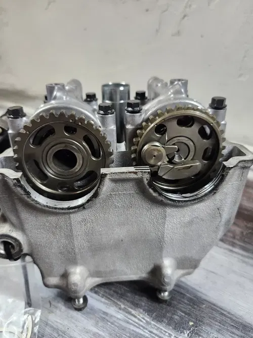 2014–2016 YZ250F Cylinder Head OEM Engine Top End Valves Cams Tower