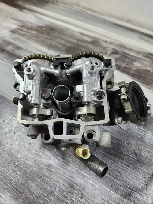 2014–2016 YZ250F Cylinder Head OEM Engine Top End Valves Cams Tower