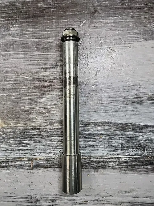 2020 - 2025 Yamaha YZ450F Front Wheel Axle B2W-25181-00-00 WR YZ 250F 450F