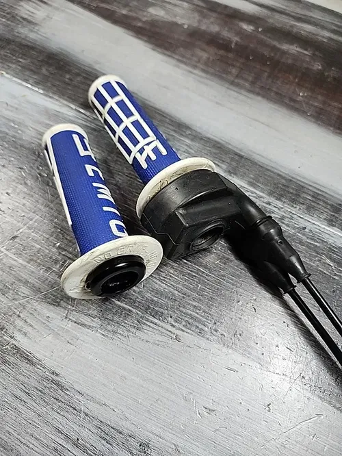 2014 Yamaha YZ250F Keihin Throttle Body Assembly Cables Control 1SM-13750-00-00