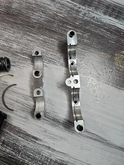2022 Yamaha YZ450F Cylinder Head Camshaft Tower Bridge Holders