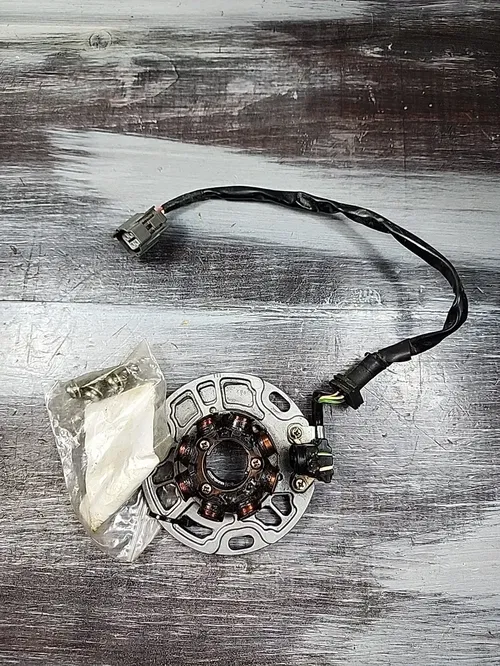 2001 Kawasaki KX125 KX 125 Stator Ignition Generator 21003-1365