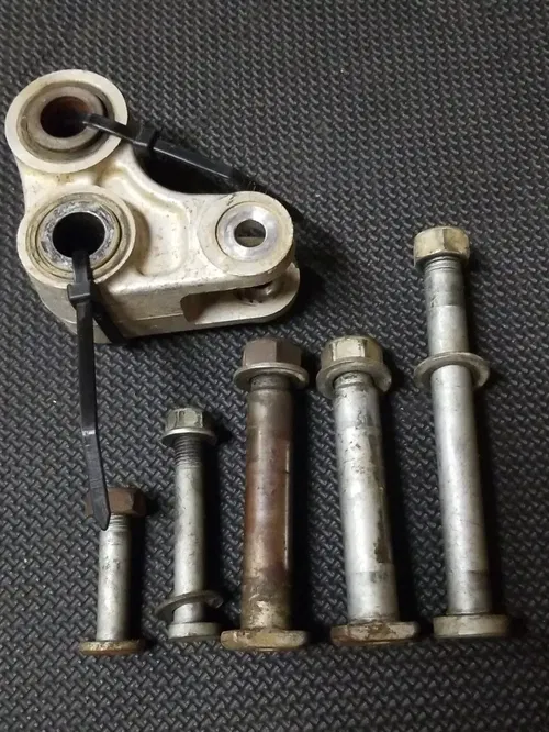 OEM Yamaha Rear Suspension Relay Linkage Arm 09-23 17D-2217A-00-00 YZ WR  (7C)