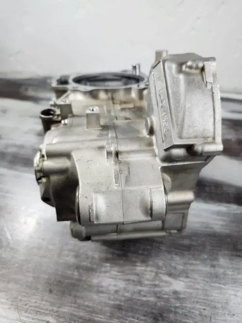 2018 - 2022 Yamaha YZ450F Left Right Crankcases Cases BR9-15100-19-00 WR YZ 450