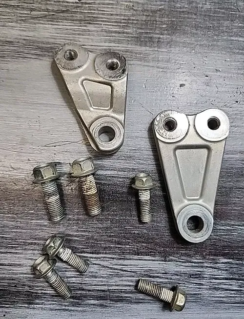 2018 2019 Yamaha YZ450F Upper Engine Mount Brackets Bolts BR9-21425-00-00