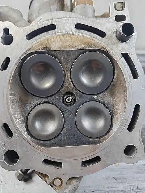 2009 - 2012 Honda CRF450R Cylinder Head Assembly w/ Valves 12010-MEN-A31