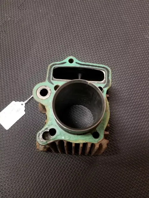 1997 - 2003 HONDA XR70 CRF70F CT70 CYLINDER 12101-GB0-910 (6D)