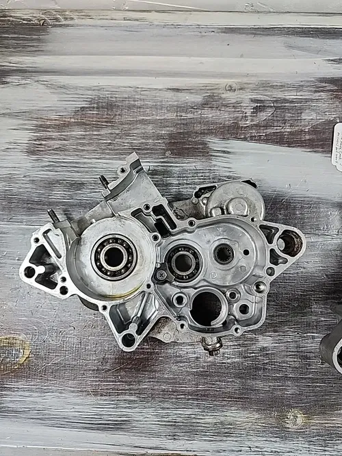 1994 1995 Yamaha YZ125 Right Left Crankcase Bottom End Motor 4JY-15121-00-00