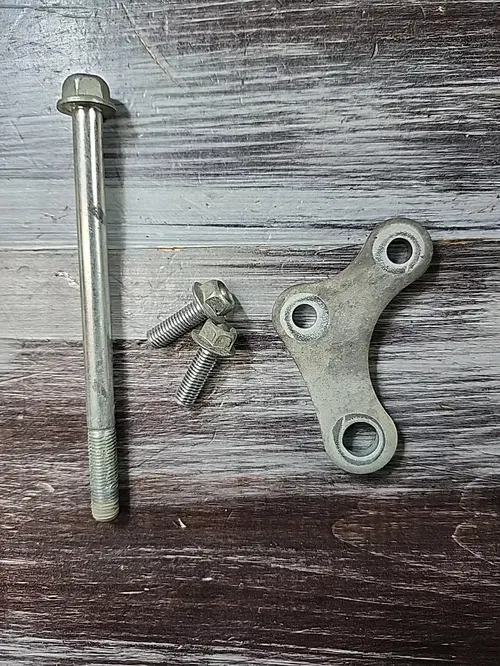 2018 2019 Yamaha YZ450F Lower Engine Mount & Bolt BR9-21417-00-00