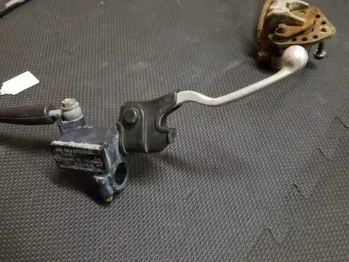 1990 OEM Kawasaki KX80 KX 80 Big Wheel Front Brake Master Cylinder Caliper (6A)