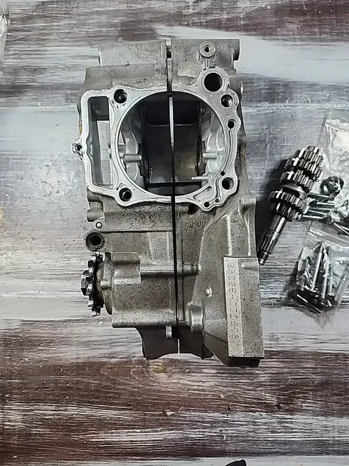 2014 Yamaha YZ250F Engine Crankcases Crank Cases & Transmission Assembly