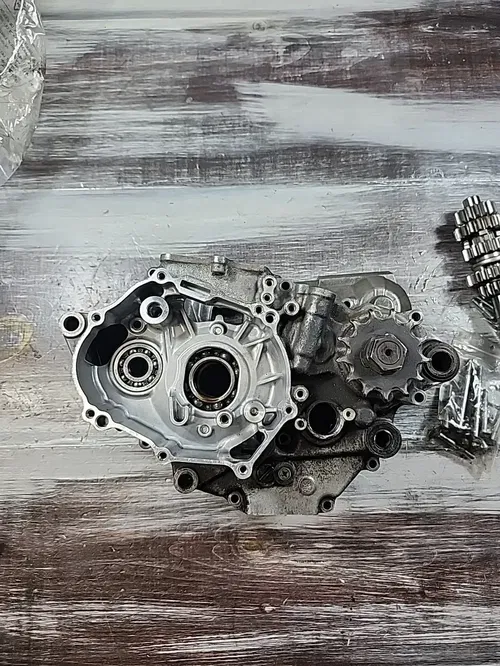 2014 Yamaha YZ250F Engine Crankcases Crank Cases & Transmission Assembly